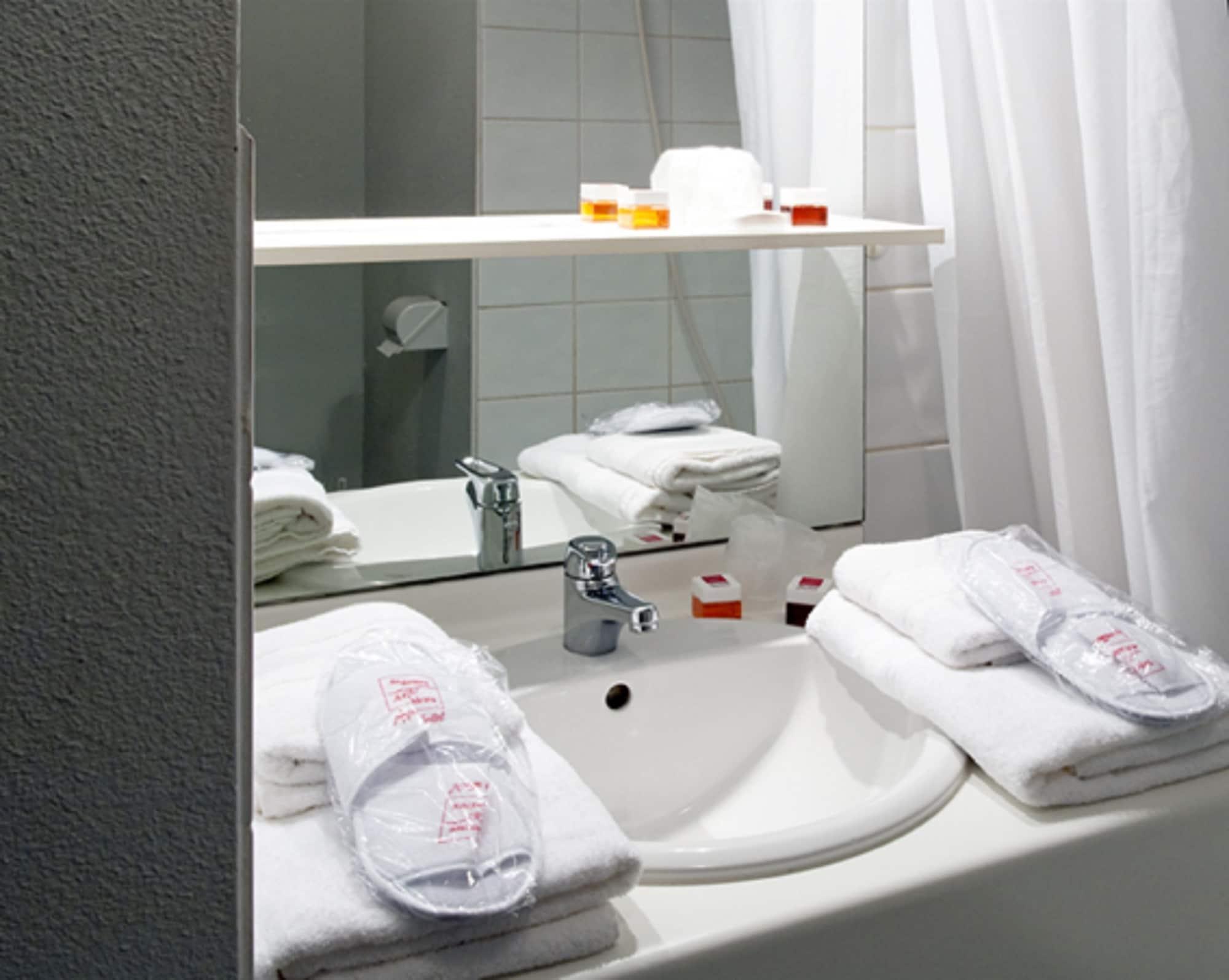 Sejours & Affaires Poitiers Lamartine Exterior photo